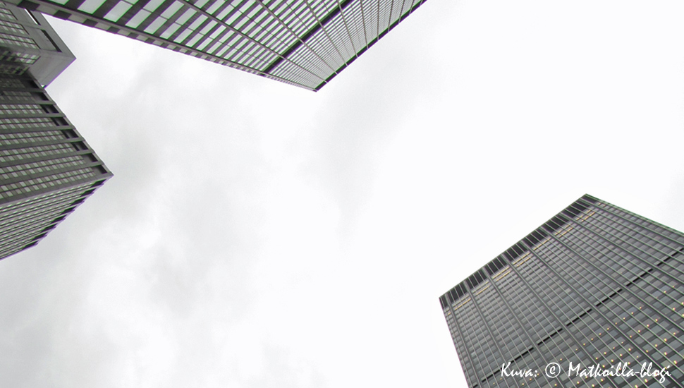 New Yorkin pilvenpiirtäjiä kurottelemassa kohti taivasta. Kuva: © Matkoilla-blogi