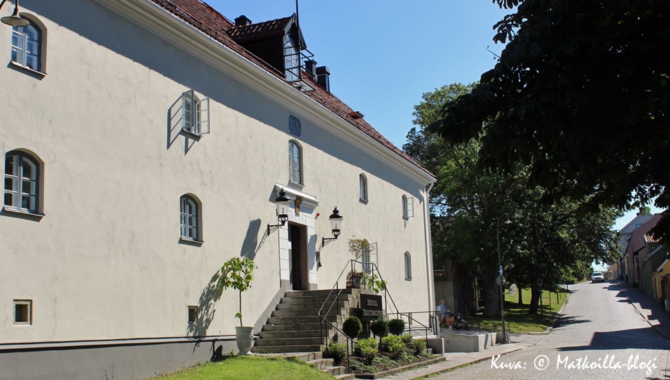 Hotel Slottsbacken sijaitsee rauhallisella alueella Visbyn muurien sisäpuolella. Kuva: © Matkoilla-blogi