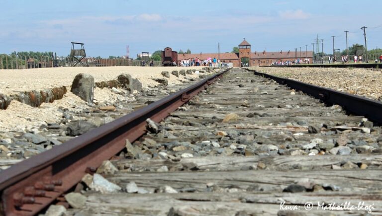 Birkenau - kuoleman raiteet. Kuva: © Matkoilla-blogi